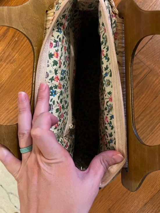 Vintage Straw Tote with Embroidered Garden Motif - Natural, Blue, Pink - Picture 5 of 7